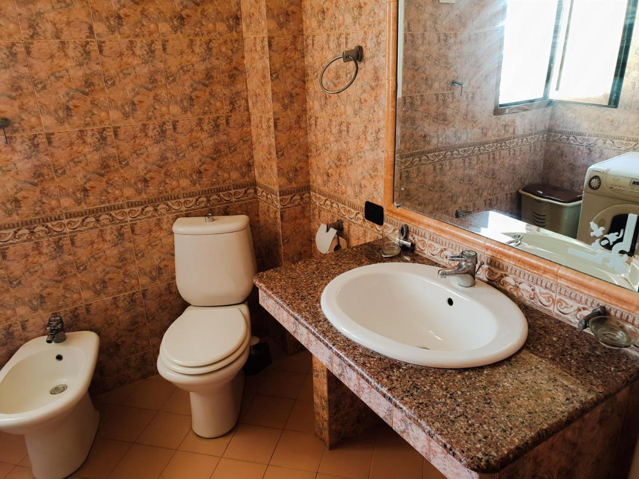 Lux Apartments Vlorë Buitenkant foto