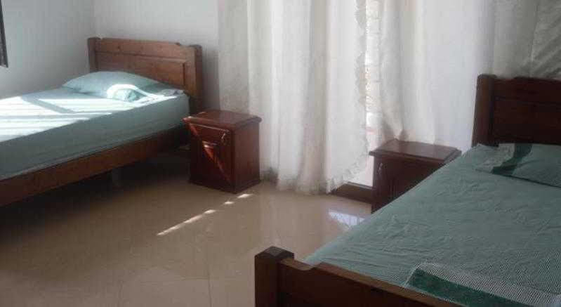 Lux Apartments Vlorë Buitenkant foto